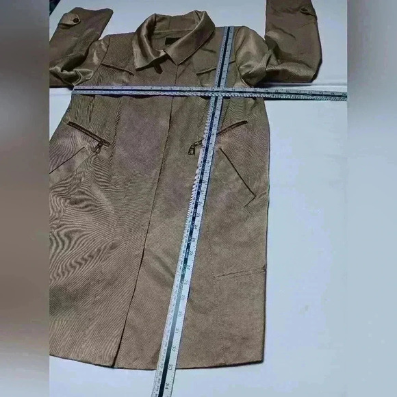 Cole Haan Trench Coat. Ladies Size 6 - Picture 6 of 11